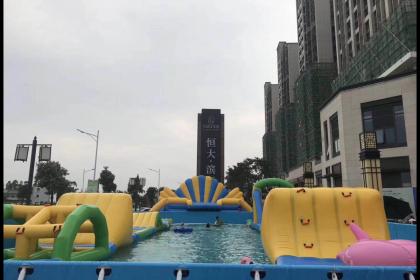 專業(yè)策劃，賦能品牌 上海壹百業(yè)廣告制作的多維服務(wù)與價(jià)值創(chuàng)造